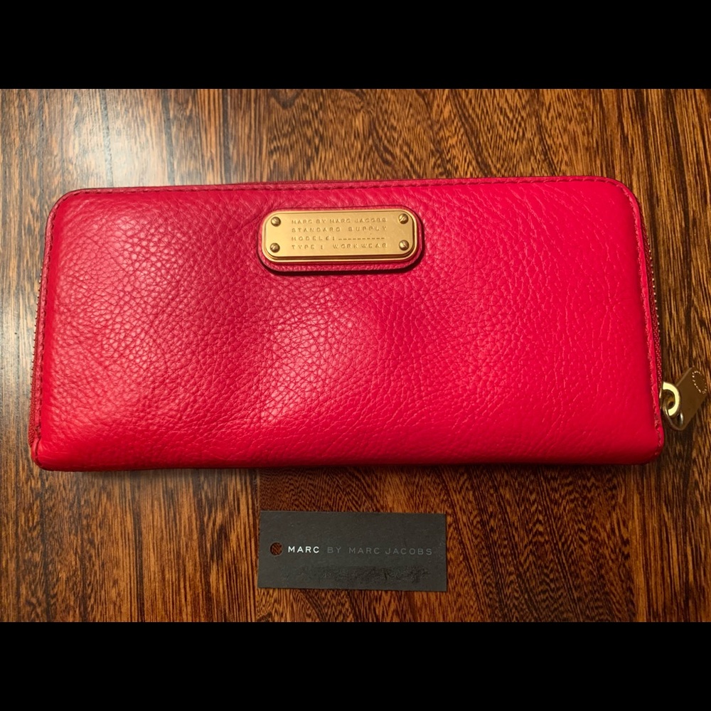 Marc by Marc Jacobs bicolor red wallet